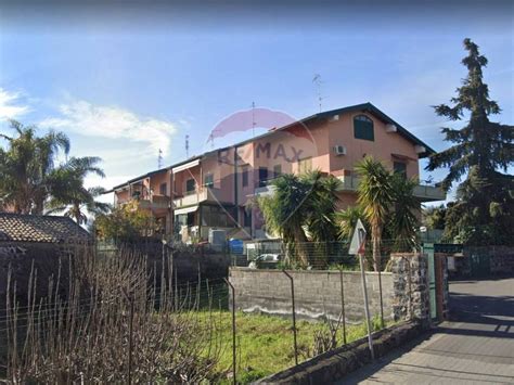 Asta Per Villetta A Schiera Via San Gregorio 99 Centro Aci Castello