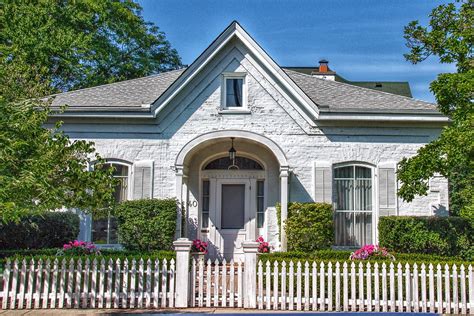 Brantford Ontario Canada Ontario Cottage Style White Flickr