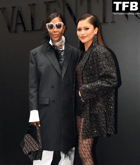 Zendaya Sexy (132 Photos) - Sexy e-Girls🔞