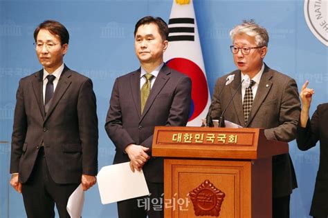 원칙과 상식 김종민·이원욱·조응천 민주당 탈당이낙연에 합류