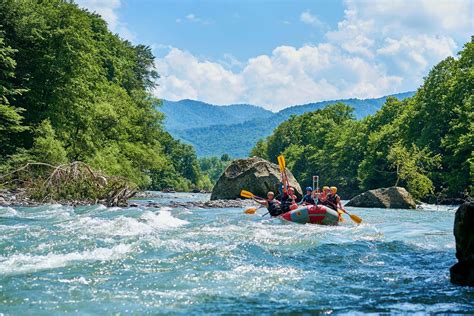 Rafting en el río Trancura desde Pucón Civitatis