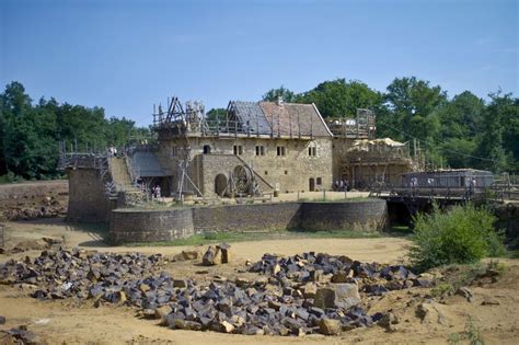 The Evolution of Guédelon Castle - A 13th-Century Castle In the Modern ...