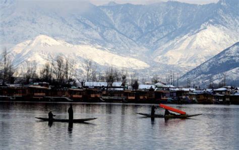 Srinagar Records Seasons Coldest Night At Minus 66 Degrees Celsius