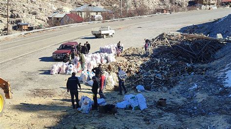 Gönüllüler depremzedeler üşümesin diye seferber oldu