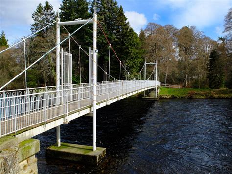 River Ness and Caledonian Canal circuit, Inverness (Walkhighlands)