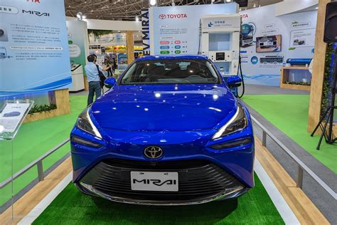 和泰首在台亮相第二代toyota Mirai！規劃導入氫能巴士、邁向淨零綠生活 Zeek玩家誌