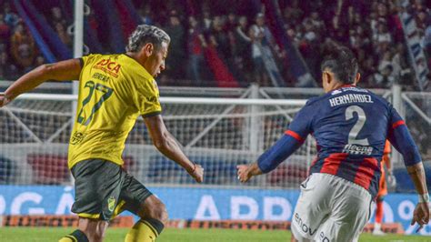 Con Silbidos Incluidos San Lorenzo Sufrió Una Dura Derrota