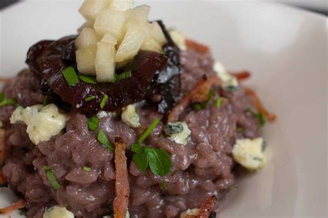 Red Wine Risotto with Blue Cheese and Pickled Pear - Don't Touch My Knife