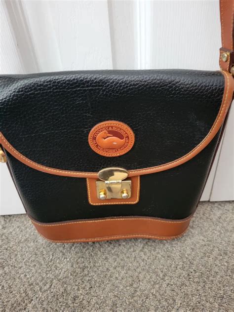 Dooney And Bourke Black And Tan Leather Purse Discount Bellvalefarms