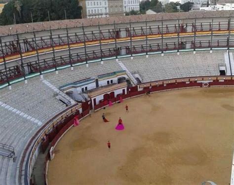 La Plaza De Toros De El Puerto Abre De Nuevo Sus Puertas Aplausos Es