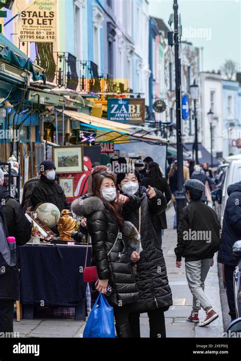 Commerce Shoppers Shopping Hi Res Stock Photography And Images Alamy