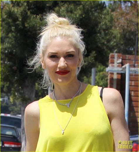 Gwen Stefani No Doubt Hit The Studio Photo Gwen Stefani