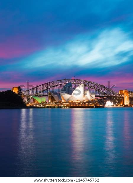 86 Sydney Skyline Sunset Purple Sky Images, Stock Photos, 3D objects ...