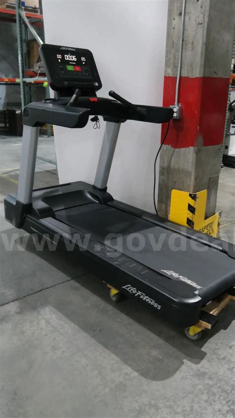 1 Life Fitness Integrity Treadmill 120v Allsurplus