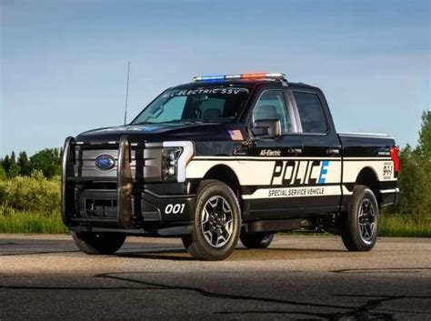 Ford Presenta Una F 150 Lightning Especial Su Primera Pick Up Eléctrica Policía Imagen Radio