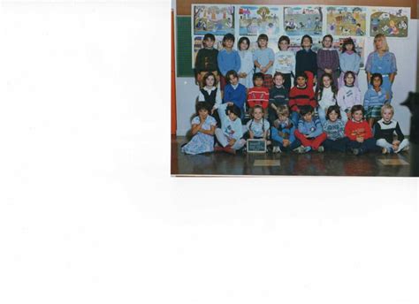 Photo De Classe CE2 De 1986 Ecole Groupe Scolaire Jean Zay Niort