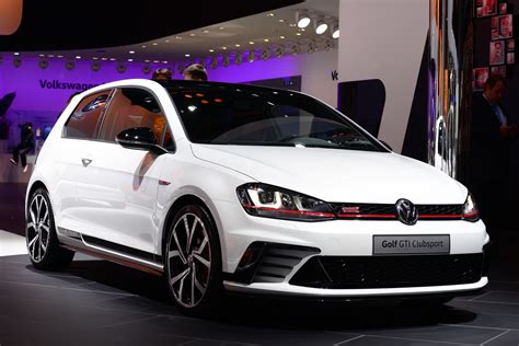 Volkswagen Golf Gti Clubsport Hatchback Pictures Carbuyer