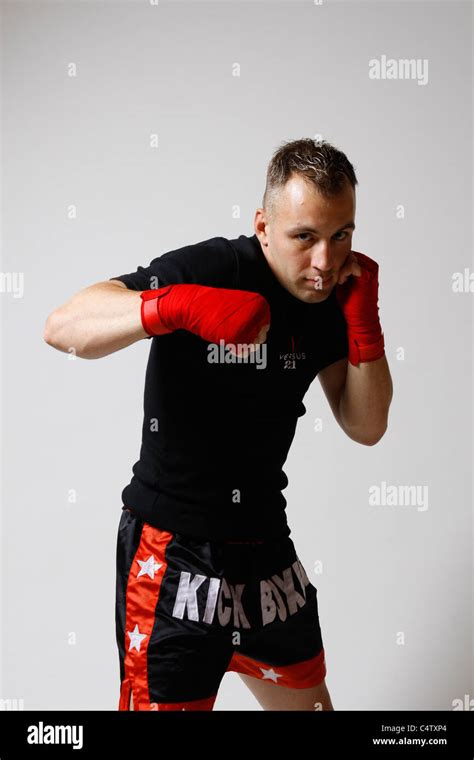 kick boxer training Stock Photo - Alamy