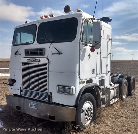 1986 Freightliner Coe Semi Truck In Cimarron Ks Item Dy9231 Sold