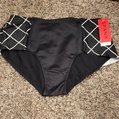 SPANX Swim Spanx Black And White Geometric Bikini Poshmark