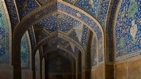 Ancient Cities: Isfahan – NINA NUGROHO