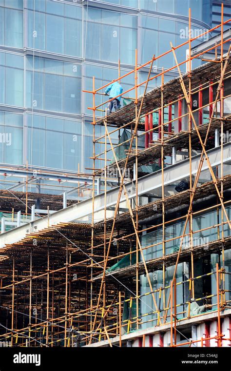 Bamboo Scaffolding Hi Res Stock Photography And Images Alamy