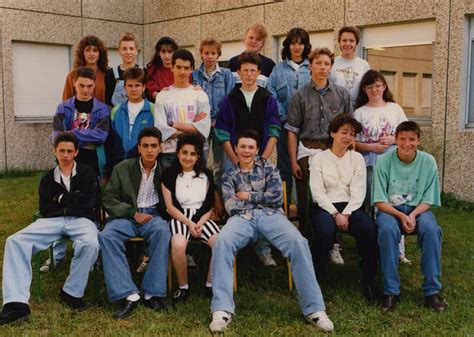 Photo De Classe 3eme5 De 1992 Collège La Croix Des Sarrasins Copains