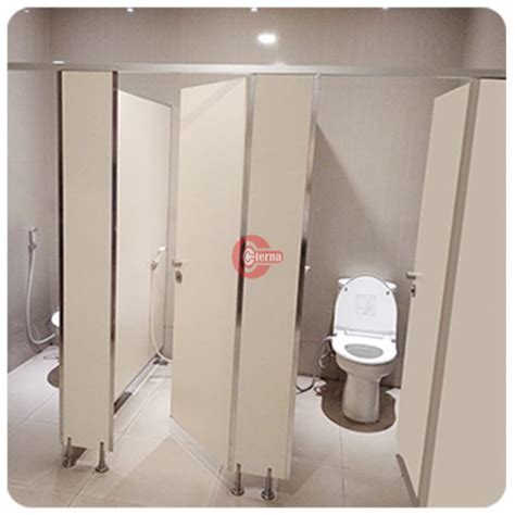 cubicle toilet phenolic partisi toilet cubicles pt eterna multi kreasi