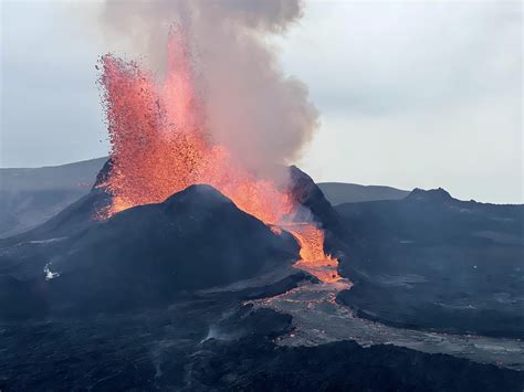 Fagradalsfjall Eruption Through The Vog Iceland May 20 2021 Photo By Me Rvolcanoes