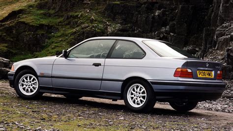 Coche Del Día Bmw 318is Coupé E36 Espíritu Racer