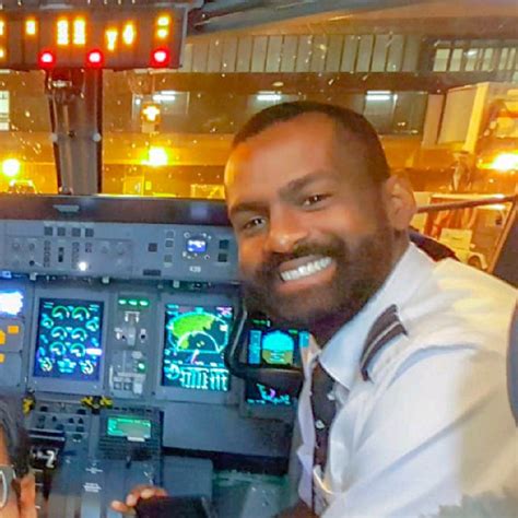 Damion Persad Pilot Westjet Linkedin