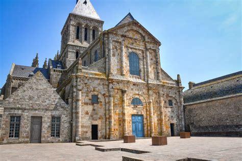 Mont-Saint-Michel Abbey: Exploring the Wonder of the West - French Moments