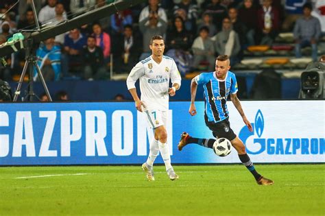 Luan Rescinde Com O Corinthians E é Anunciado Pelo Grêmio