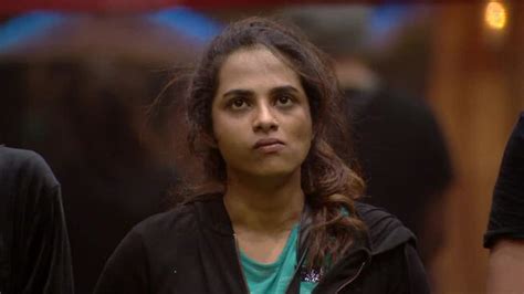 Watch Bigg Boss Marathi Season 4 Episode 52 Hard Luck For Amruta