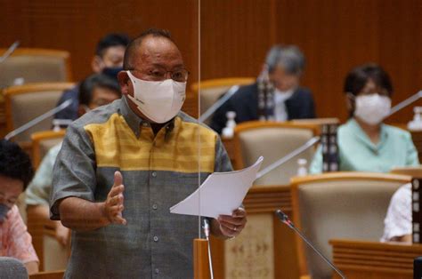 島袋大 沖縄県議会会派 沖縄自民党・無所属の会