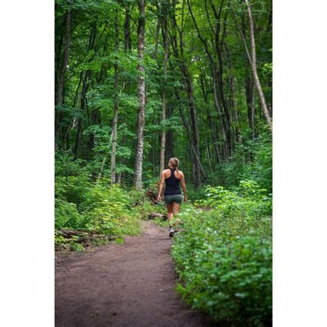 2025 AWESOME Guide to Pictured Rocks Hiking Trails