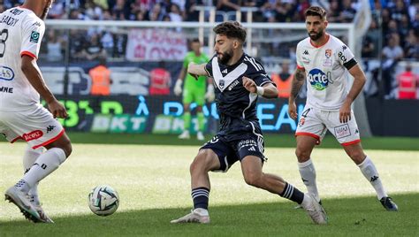 Ligue 2 Les Girondins De Bordeaux Coulent Face à Laval 0 1 David