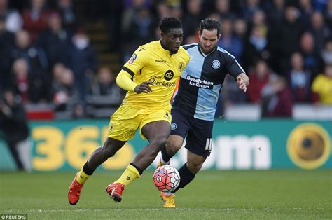 Wycombe 1 1 Aston Villa Remi Gardes Wait For First Win Goes On After