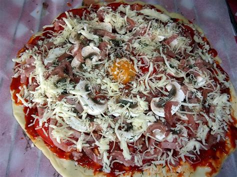 Recette De Pizza Aux Champignons Bacon Mozzarella