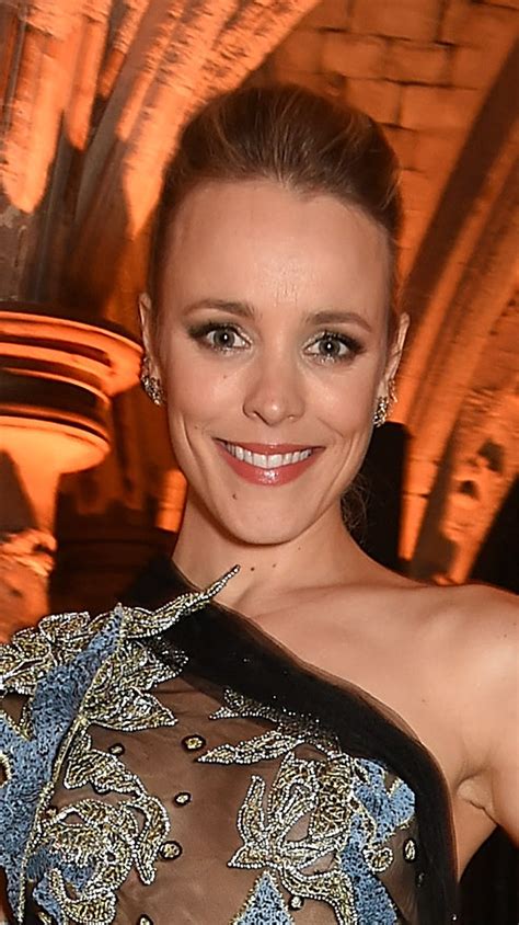 Rachel Mcadams Shows Off Her Armpit Hair On Latest Cover Popsugar Beauty