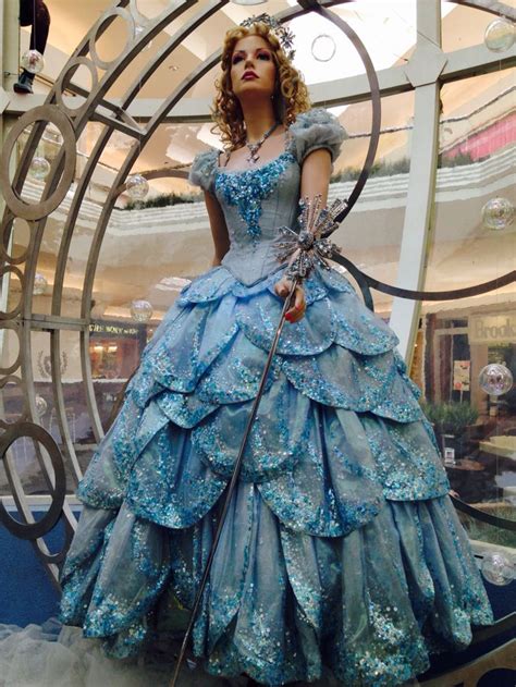 Glinda the Good's Dress from Wicked | Prom Dresses Vintage