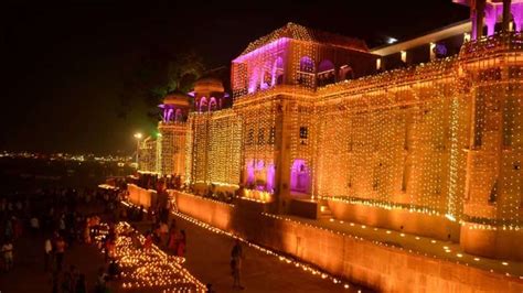 Dev Diwali 2022 Varanasi Images: Mesmerising photos from Ganga Ghat ...