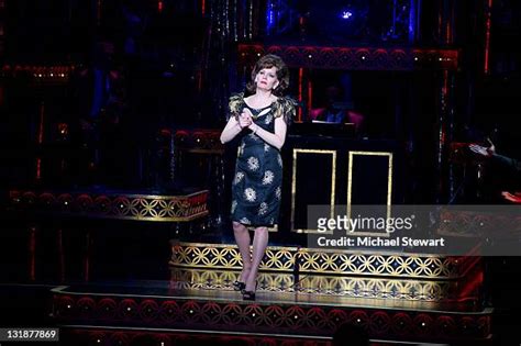 Baby Its You Broadway Opening Night Arrivals Curtain Call Photos And