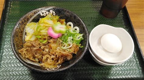 肉の濃厚な旨みのぶっかけ・優しいうどん。うどんがメインの牛すきも美味｜はなまるうどん 新川崎jp