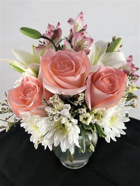 Arrive In Style In Melbourne Fl Buds And Bows Floral Design