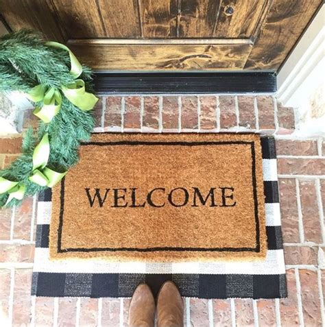 layered door mats - Crazy Wonderful | Door mat, Stoop decor, Front porch decorating