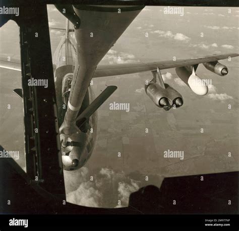 Boeing B-47 Stratojet during inflight refuelling Stock Photo - Alamy