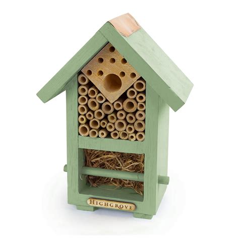 Buy the Highgrove Solitary Bee Hive | Highgrove Gardens & Shop