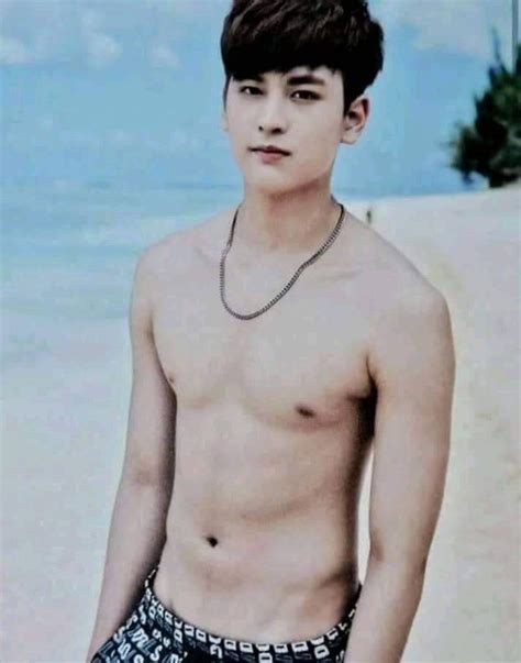 D7 BIAS CHALLENGE BIAS SHIRTLESS CHANWOO IKON Amino