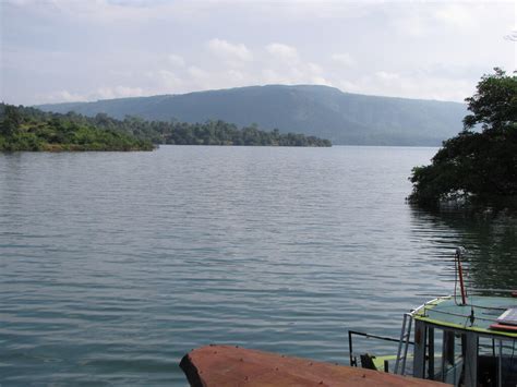 A List of Top 10 Largest Lakes in India - Freshwater Lakes